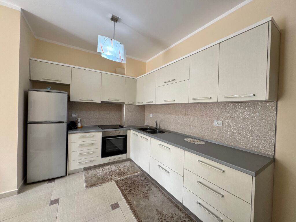 Shitet Apartment 1+1 Durres, Plepa