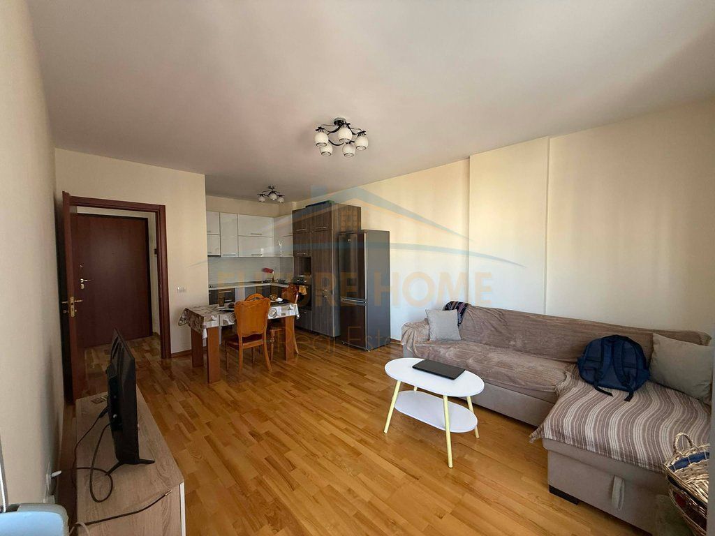 Shitet, Apartament 2+1+2, Rruga Besim Alla, Misto Mame