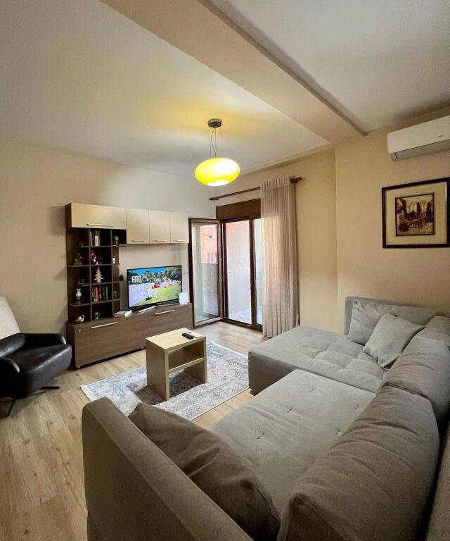 📌 APARTAMENT 1+1 ME QIRA – MYSLYM SHYRI