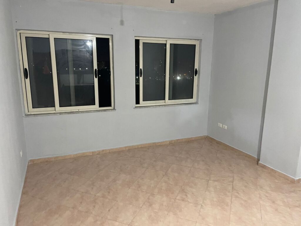 Appartamento 1+1 in affitto a Yzberish, 300 mila lek