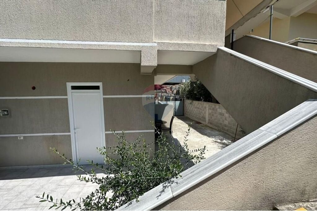 🔥 Private house for sale in Vlora, Haxhi Xhyheri Street, near the Trans-Balkan road