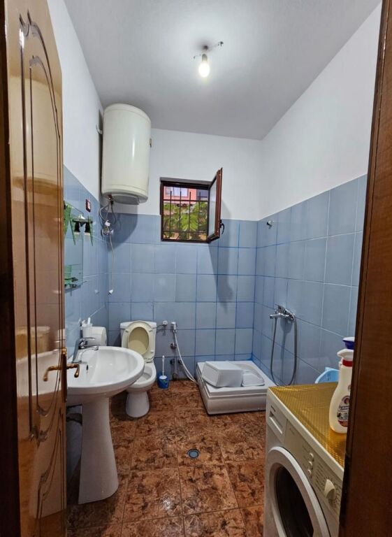 Affittasi casa 2+1, Astir vicino Villa L 450 mila lek
