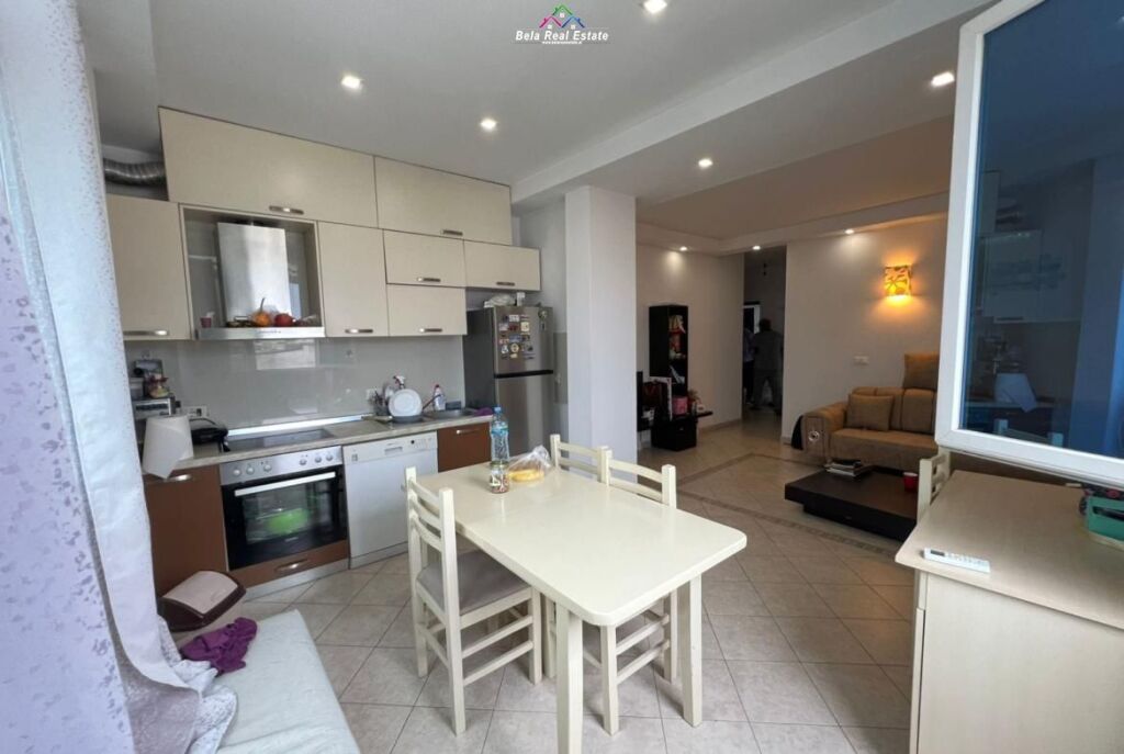 Appartamento In Affitto 1+1 Vicino a Vasil Shanto (ID B2101688) Tirana