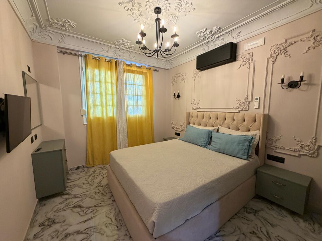 Shitet apartament 1+1 Mali Robit