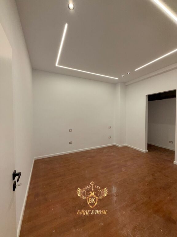 SHITET Super APARTAMENT • 2+1+2 + VERANDE GJYKATA DURRES