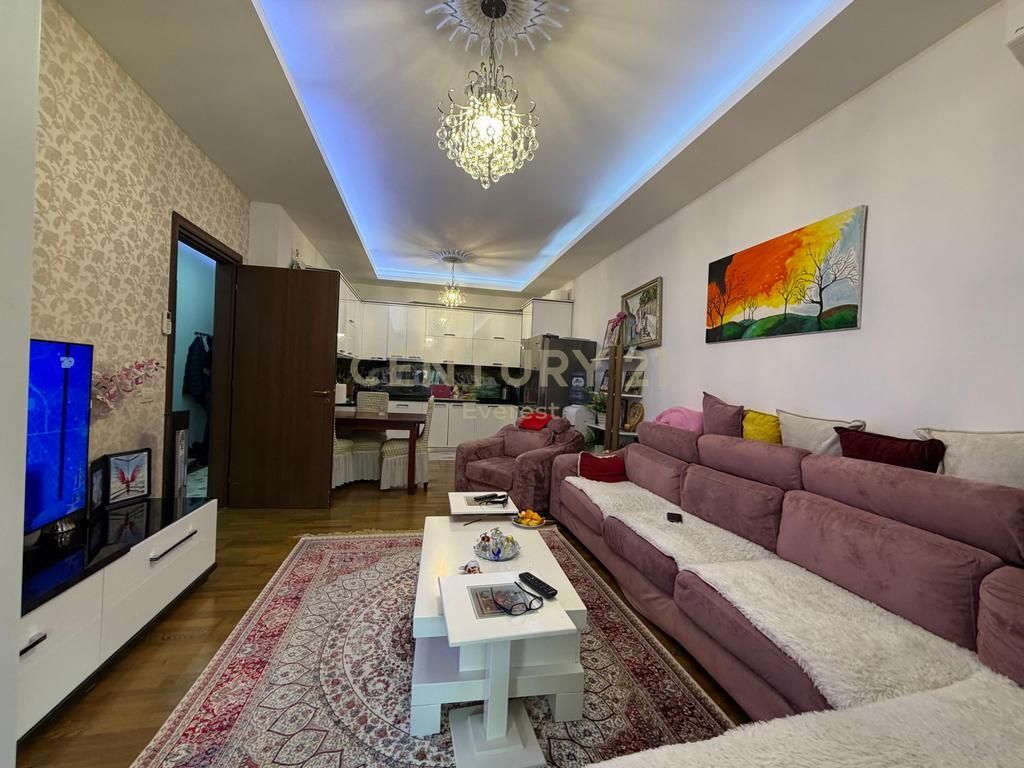 5-MAJI, SHESIM APARTAMENT 2+1+2 220,000 €