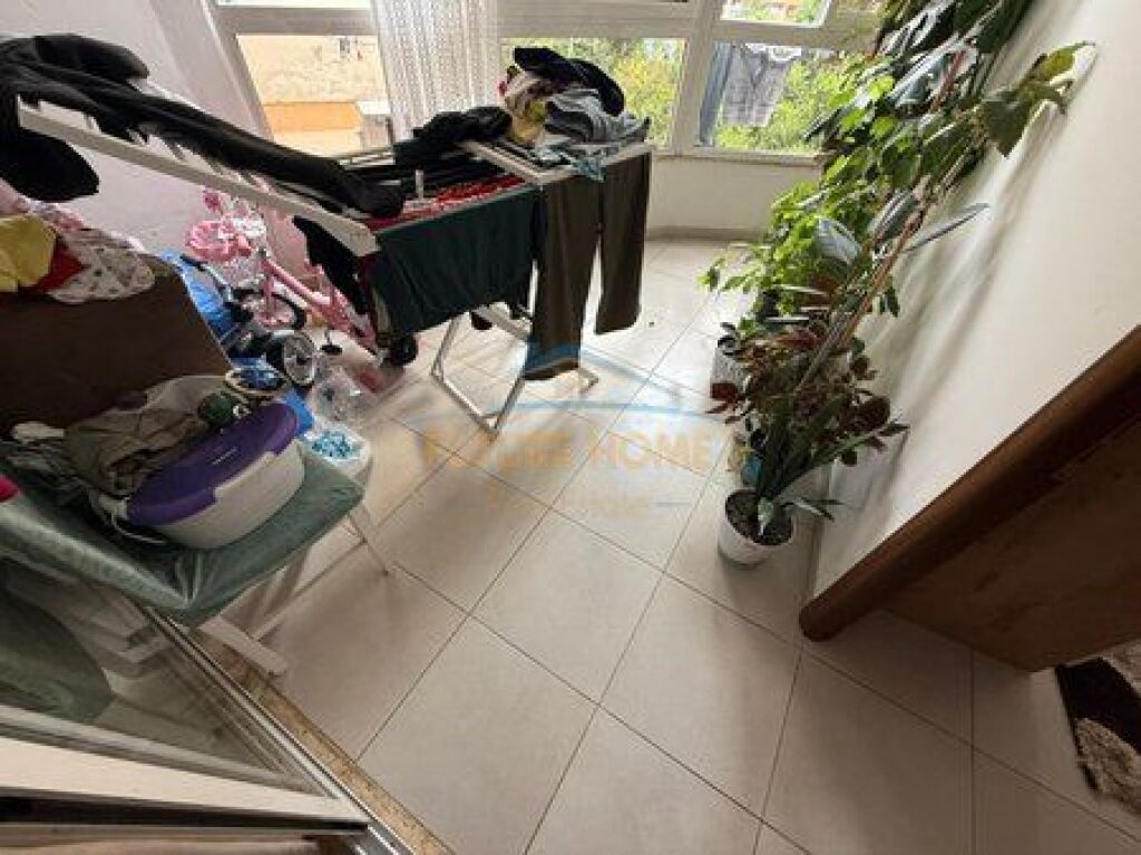 Shitet,Apartament 2+1,Unaza e Re,Tiranë
