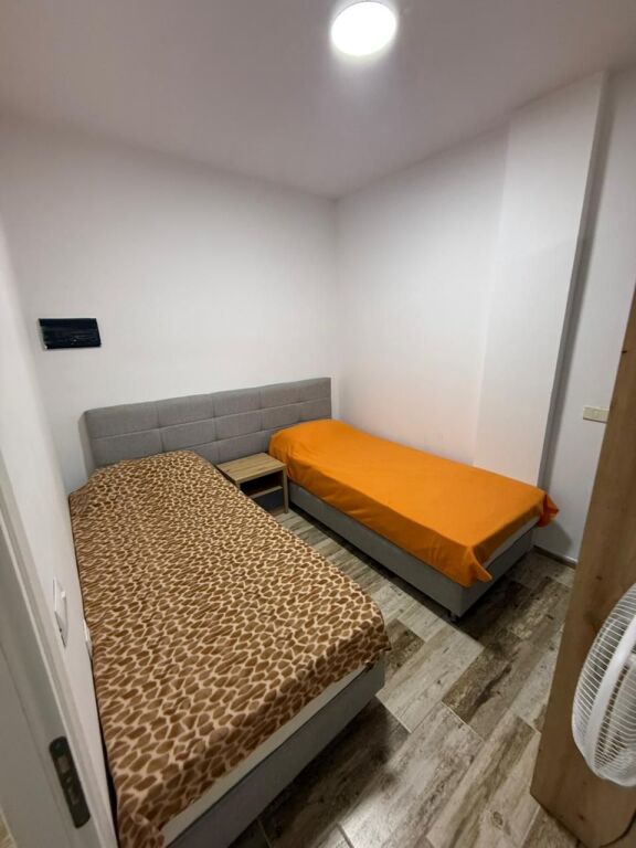 Shitet apartament 1+1 Golem