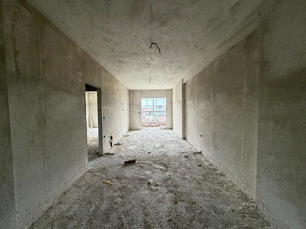 IN VENDITA: 1+1📍Ish Fusha e Aviacionit (Vicino alla Scuola Dhori Leka) - Fase di Intonacatura || 145,000€ - Sup. 94m² - Ideale sia per Investimento che per Abitazione