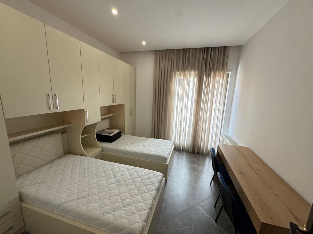🏡 For rent 2+1+2 + parking 📍 Delijorgji Complex 🏢 5th floor (with elevator)  💶 1400€ (negotiable)