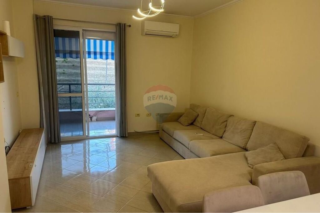 Jepet me qera apartament 1+1 tek Kodra e Diellit