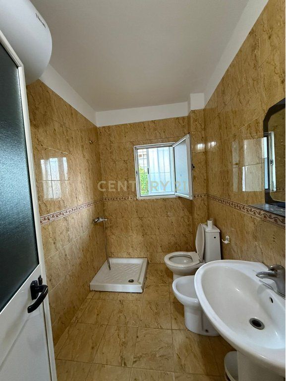 RRUGA IRFAN TOMINI, APARTAMENT 1+1 PER SHITJE !