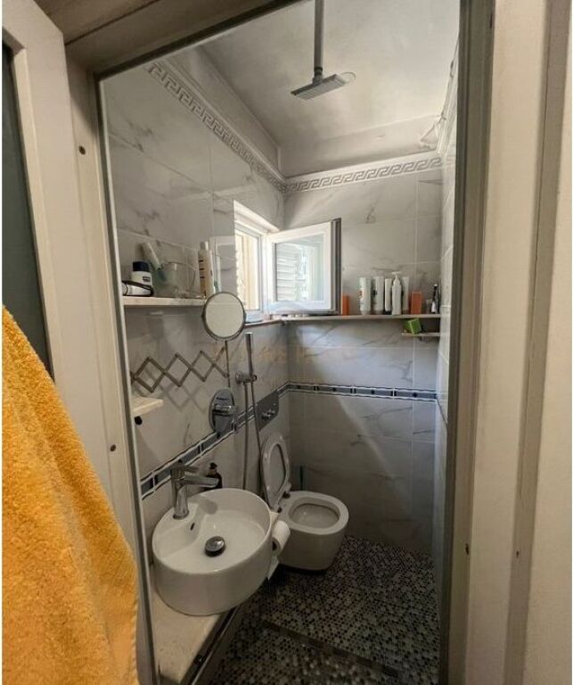 Apartment 3+1+2+Storage for sale, Paris Commune.