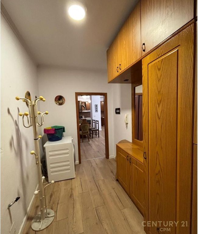 JEPET PER QIRA APARTAMENT 3+1+2 TEK 21 DHJETORI! 1,050 € /
