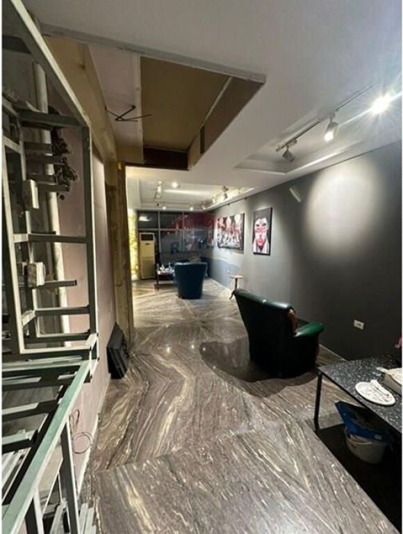 Negozio - In Affitto - Viale Bajram Curri, Tirana(ID: 530281030-998)