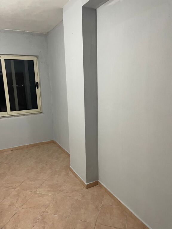 Appartamento 1+1 in affitto a Yzberish, 300 mila lek