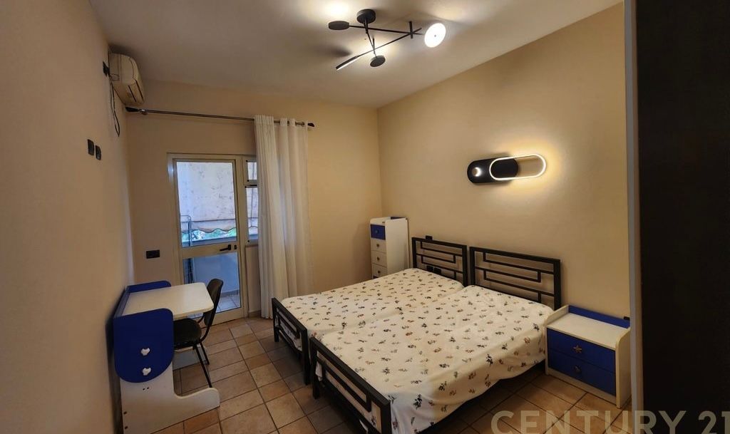 Apartament 1+1 me qira , Rruga e Kavajes