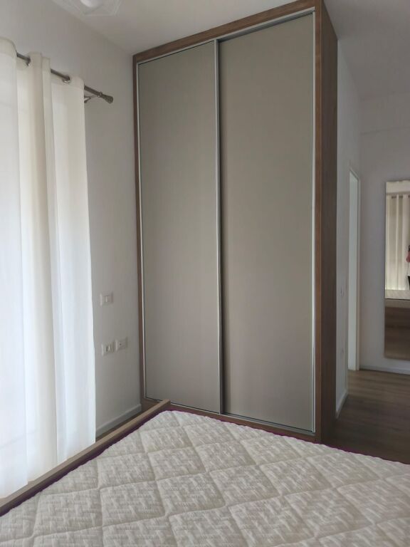 Jepet me qira apartament 2+1
