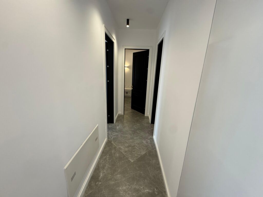 🏡 For rent 2+1+2 + parking 📍 Delijorgji Complex 🏢 5th floor (with elevator)  💶 1400€ (negotiable)