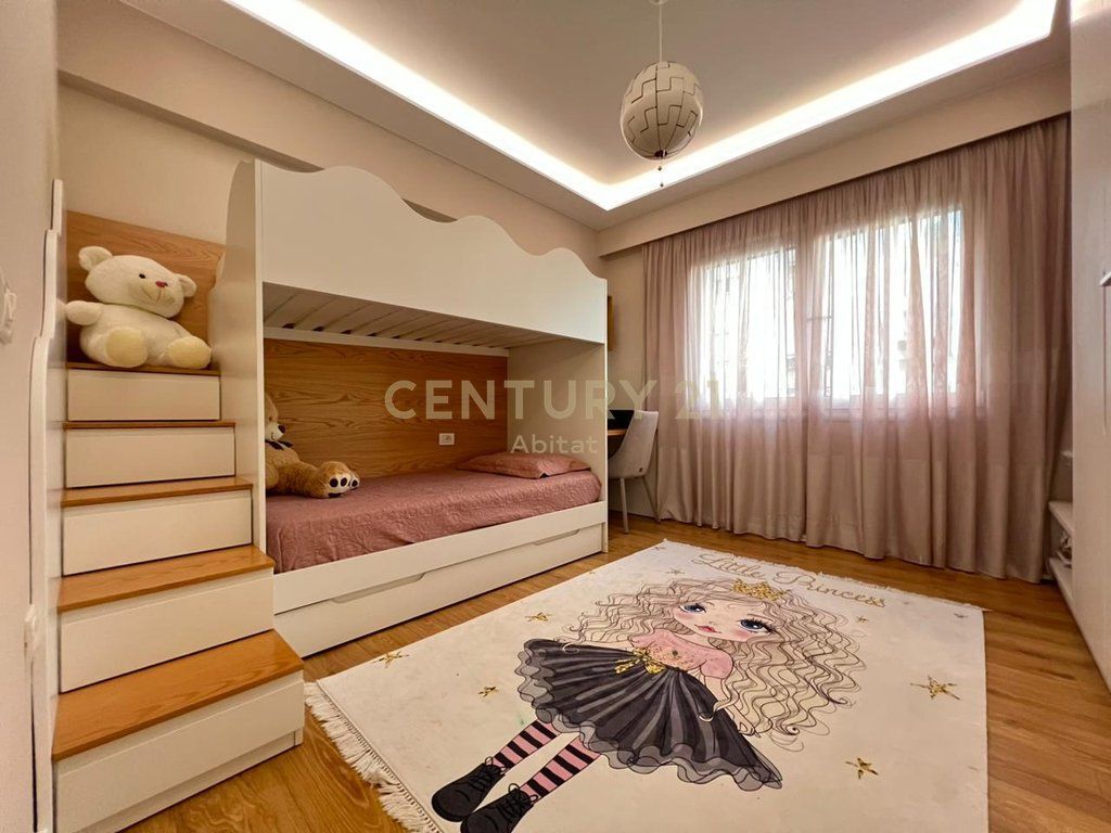 SHESIM, APARTAMENT PREMIUM 2+1+2 me POST PARKIMI te KOMUNA‼️