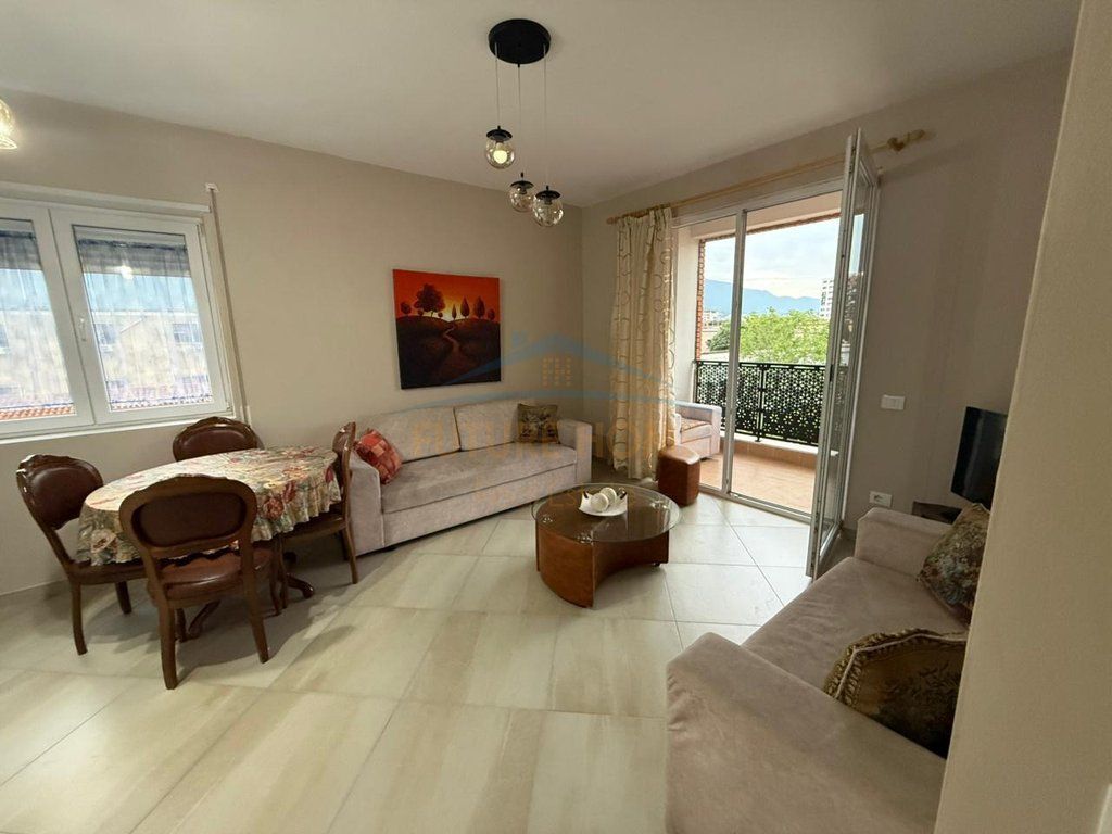 Qera, Apartament 2+1+2, Rruga e Dibrës