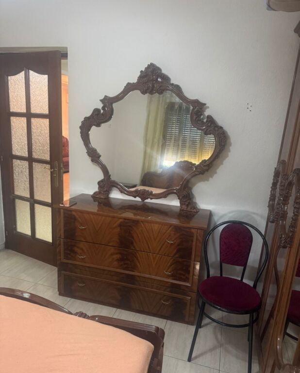 For rent Apartment 1+1, Kongresi Manastirit street near Hospital 5 opposite Pediatrics 400 thousand lek