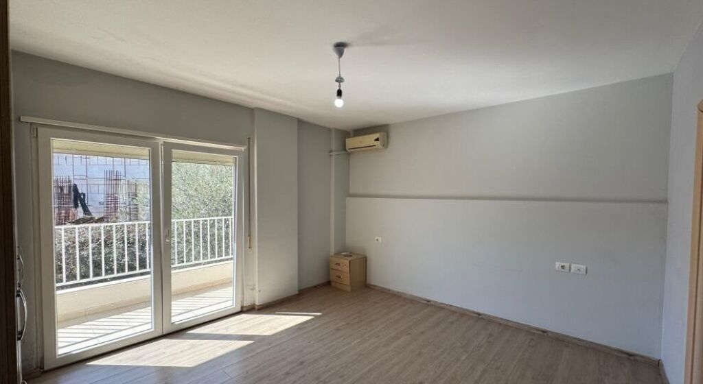 Apartament ne shitje 2+1+2 , Kopshti Botanik