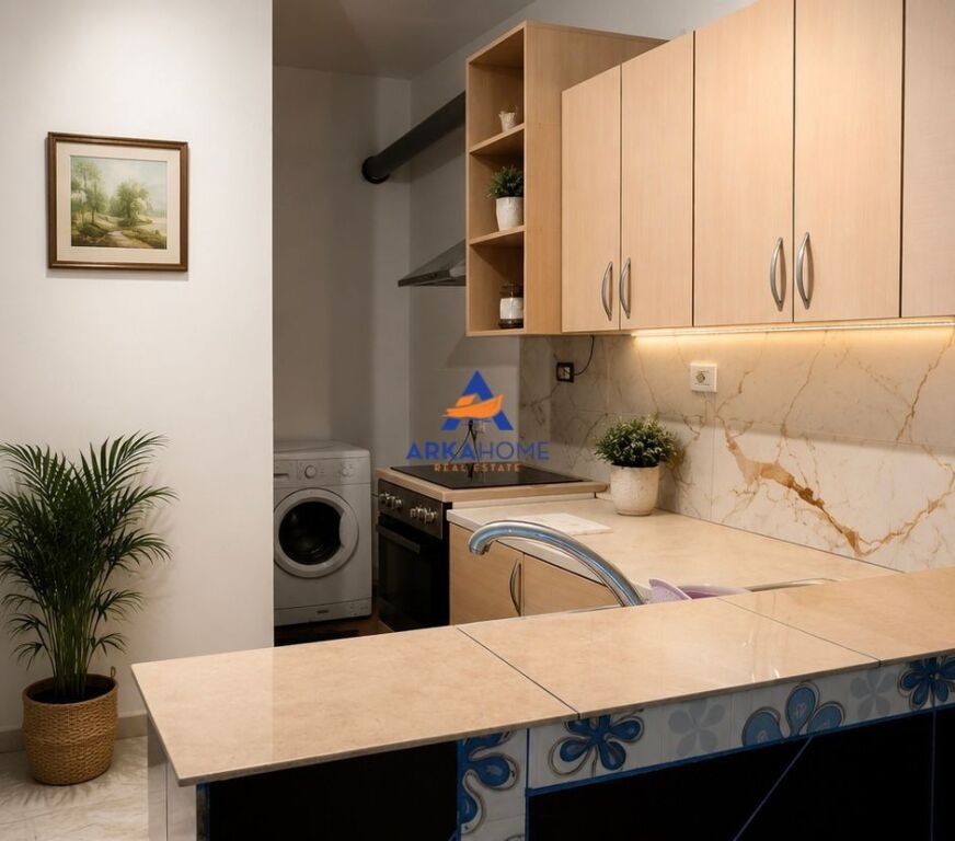 JEPET APARTAMENT ME QERA 2+1 "SPITALI SANATORIUMIT" 30000 LEKE
