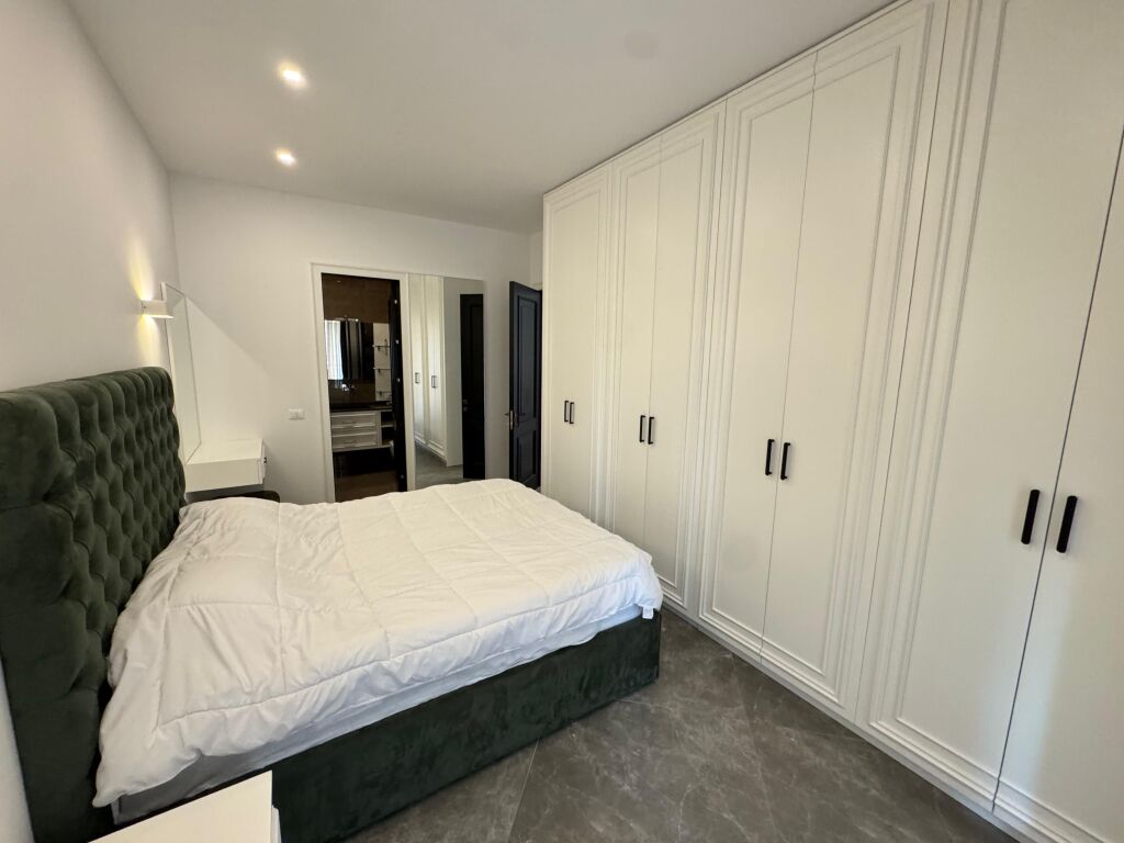 🏡 For rent 2+1+2 + parking 📍 Delijorgji Complex 🏢 5th floor (with elevator)  💶 1400€ (negotiable)