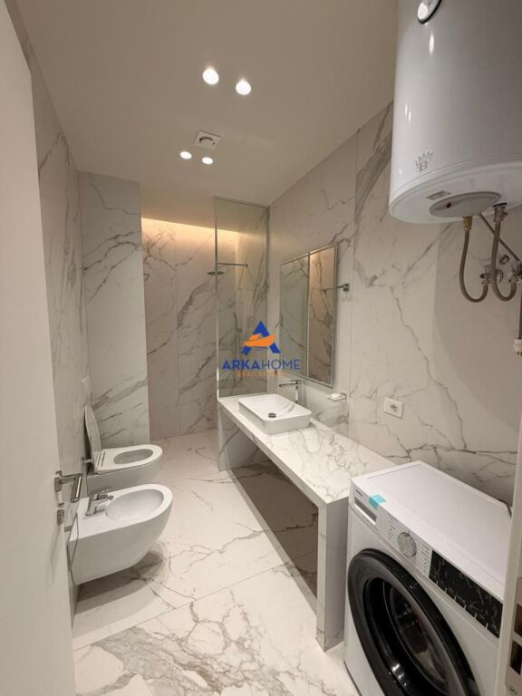 AFFITTASI APPARTAMENTO 1+1+BALCONE "AL NUOVO BOULEVARD" 65000 LEKE
