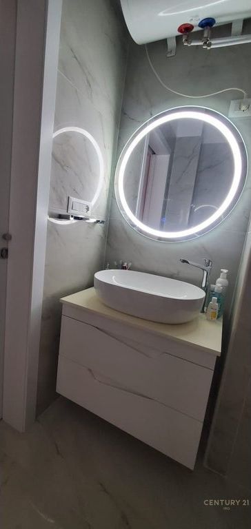 SHITET APARTAMENT 1+1 TE REZIDENCA "TRIPOD" !!