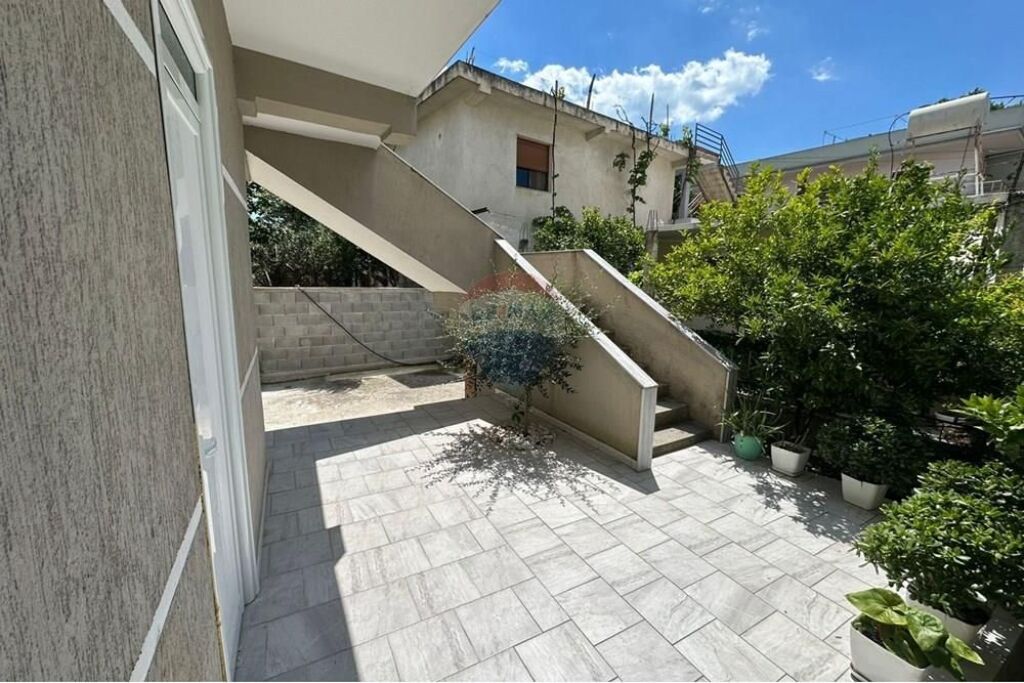 🔥 Private house for sale in Vlora, Haxhi Xhyheri Street, near the Trans-Balkan road
