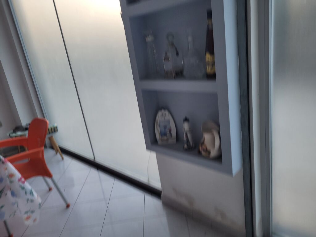 Service unit for sale behind Hotel Mondial  