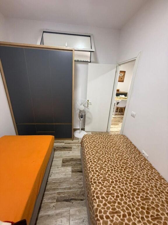 Shitet apartament 1+1 Golem