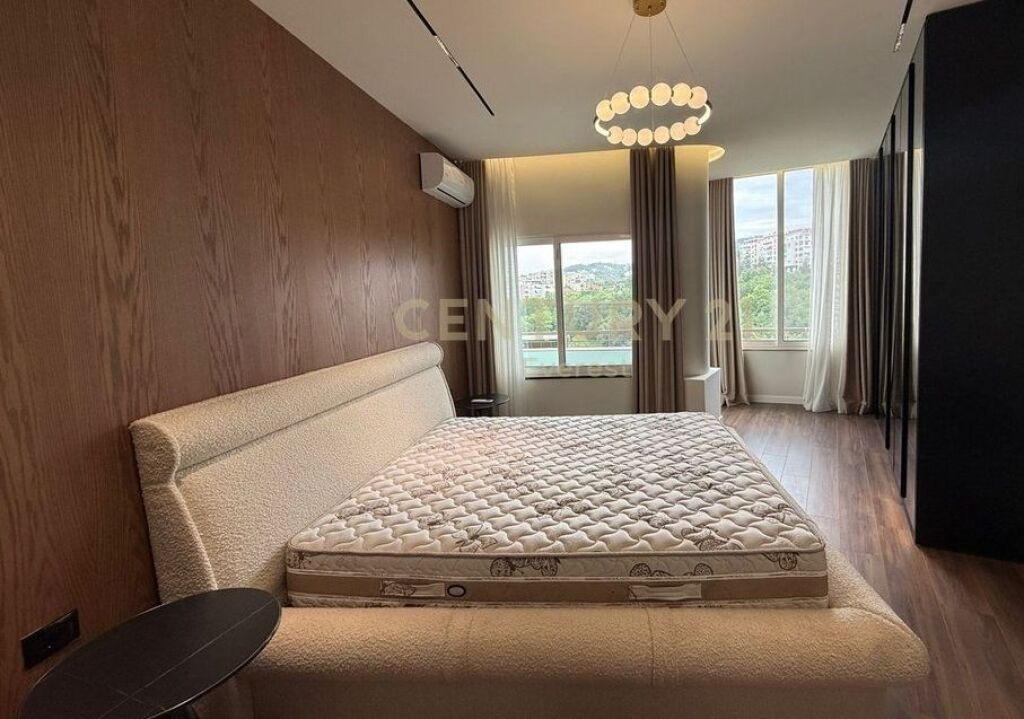 Apartament me qira 2+1+2 tek Kopshti Botanik