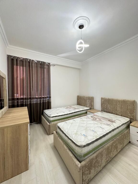 Apartament 2+1+ parking per qera Grand Galeria !