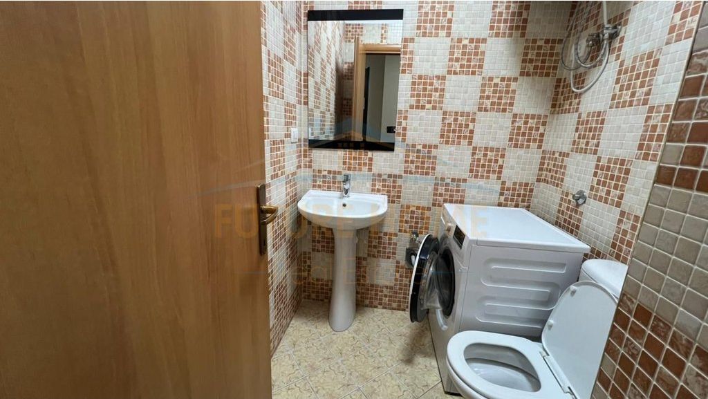 For sale, Apartment 2+1+2, Train Station, Tirana