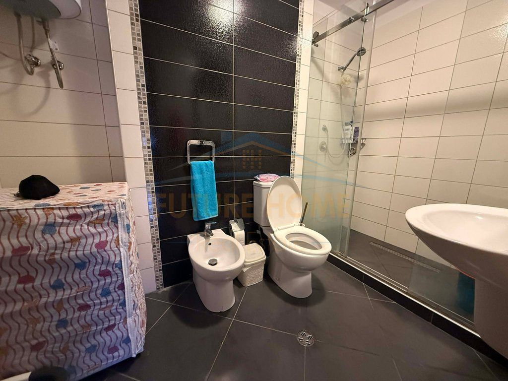 Shitet, Apartament 2+1+2, Rruga Besim Alla, Misto Mame