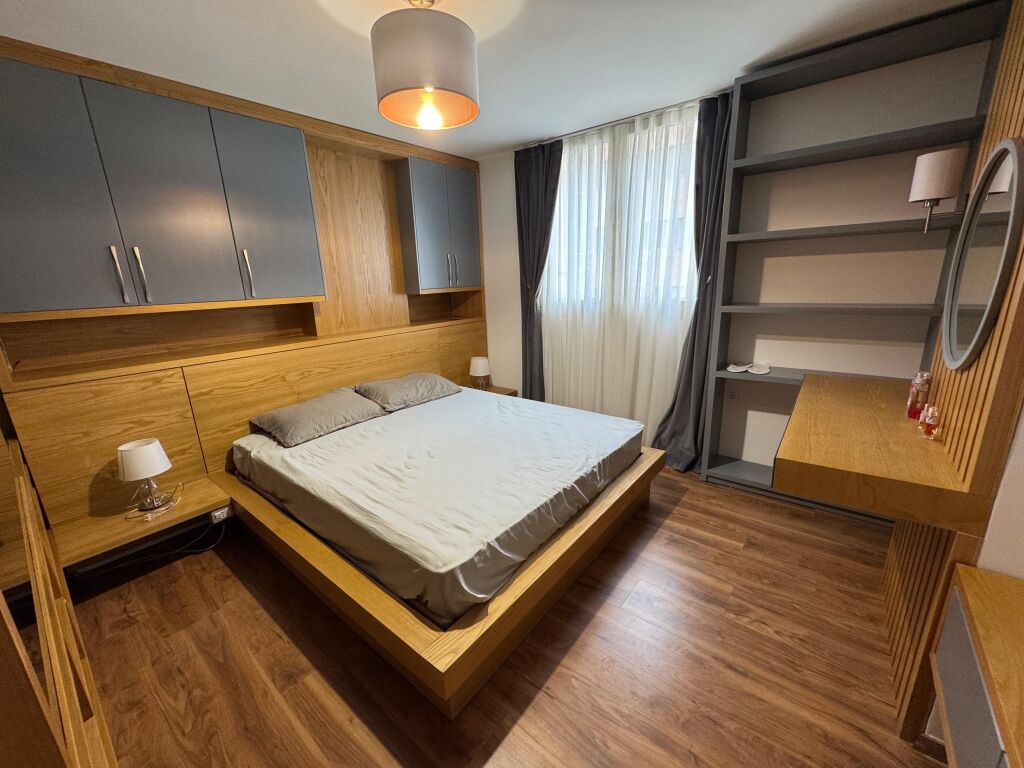 Jepet apartament me qera 1+1