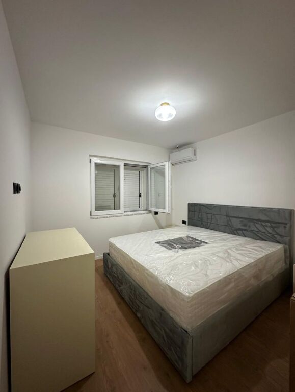 🏡 Shitet Apartament 1+1 – Rruga Irfan Tomini