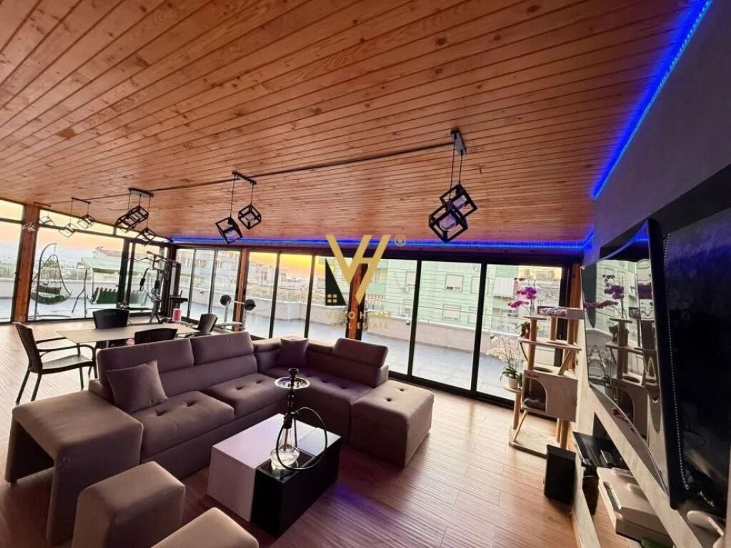 PENTHOUSE 2+1+2+BLK IN AFFITTO A QESARAKE, DAJT 1.000 EURO