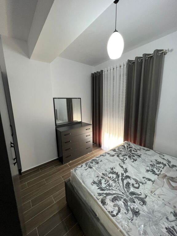 Apartament 1+1 me qera tek Kompleksi Asl tek Pediatria