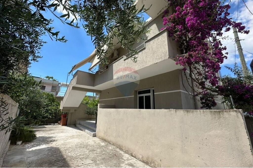 🔥 Private house for sale in Vlora, Haxhi Xhyheri Street, near the Trans-Balkan road