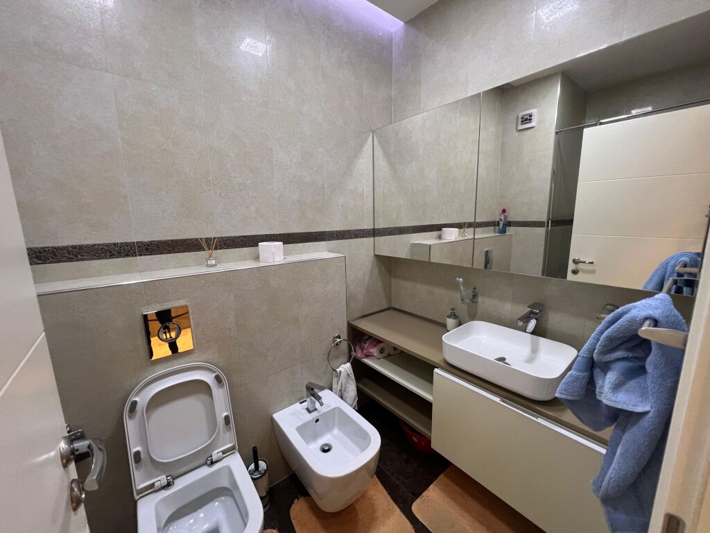 📣 QERA SUPER Apartament 2+1 Me 2 Tualete Dhe 2 Ballkone 📍 Zogu i Zi , Prane Ring Center ✨    