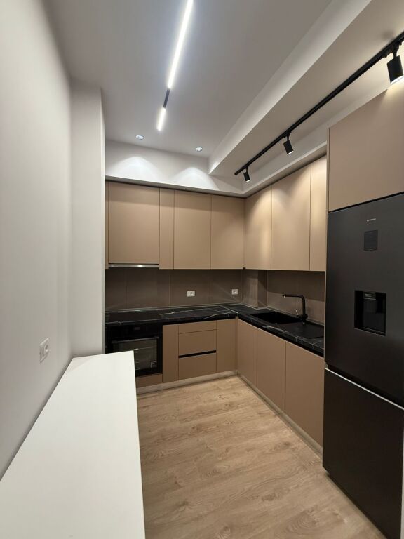 SHITET APARTAMENT 2+1 TEK LIQENI I THATE