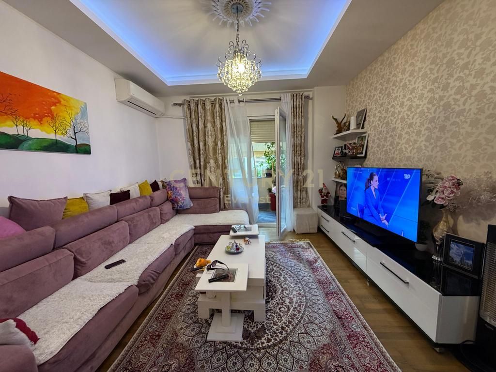 5-MAJI, SHESIM APARTAMENT 2+1+2 220,000 €