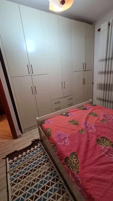Jepet me qera  apartament 2+1 Rruga e Kokonozëve