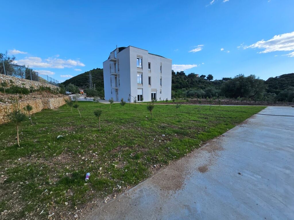 🔵 For sale: 1+1 Himarë (at kalçeto) 📍 - (120,000 Eu) Area: 52 m² & 1 parking spot included || 120,000 euro || Newly finished building🔥🔥