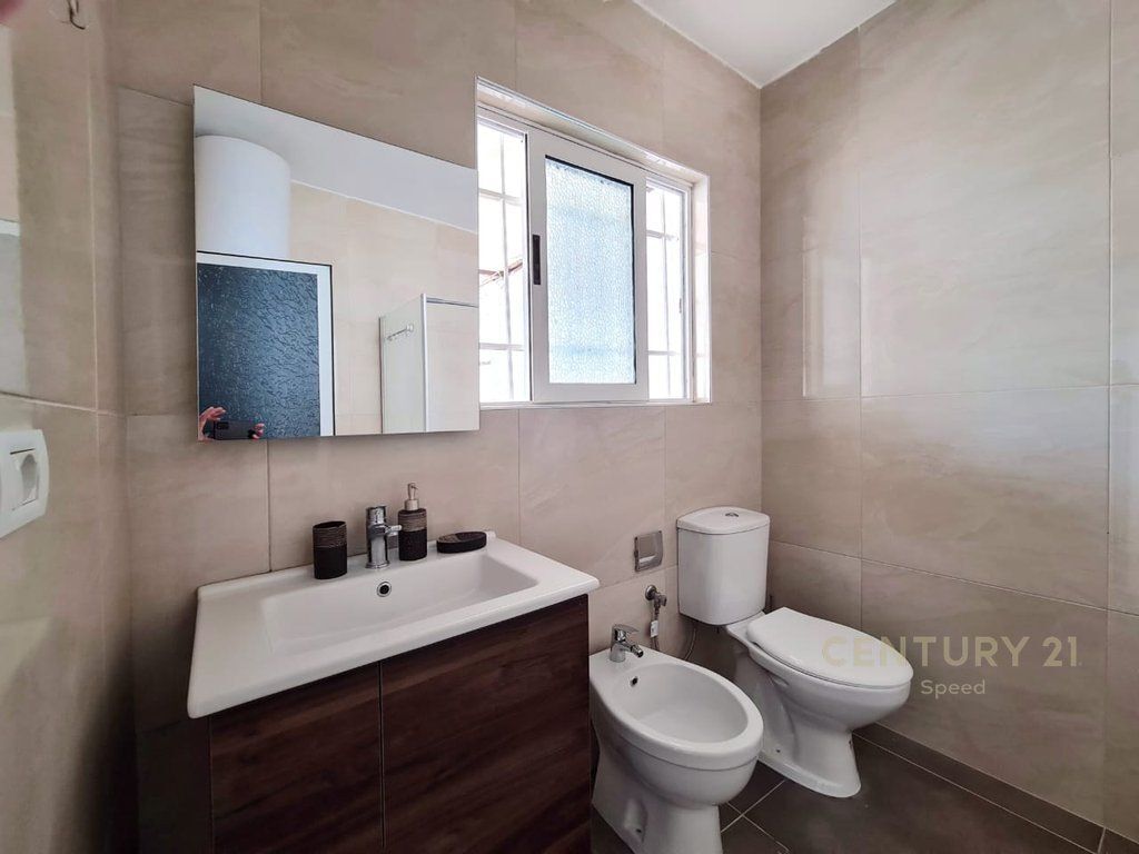 Appartamento 1+1 in affitto al piano villa (primo piano) nella zona del Nuovo Bazaar!