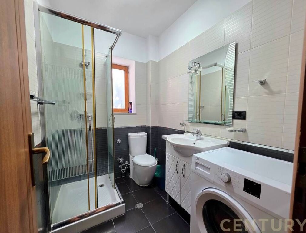 Apartament me qira 1+1 ne Xhamllik